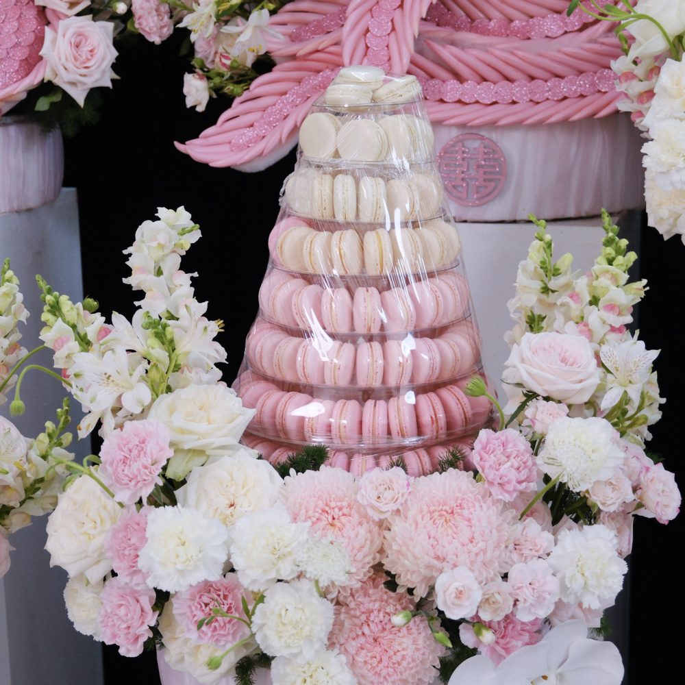 mâm bánh macaron